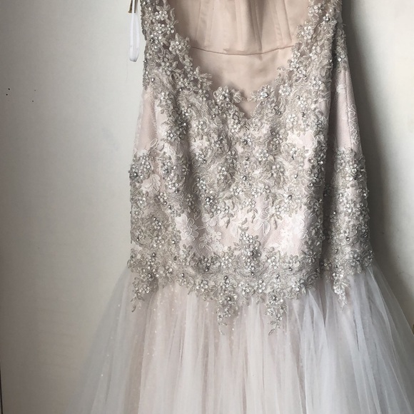 Ivory gorgeous size 8 Watters wedding dress - Picture 8 of 10